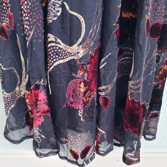 Baltic Born Valen Black Floral Maxi Dress - Picture 4 of 5